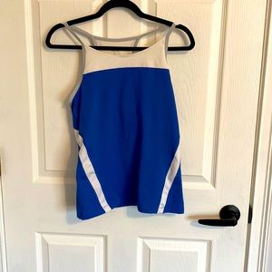 Champion ladies activewear top, blue & white, side zip pocket EUC no defects